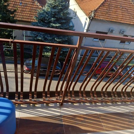 Cosy Rooftop Studio With Balcony Beograd Ngoại thất bức ảnh