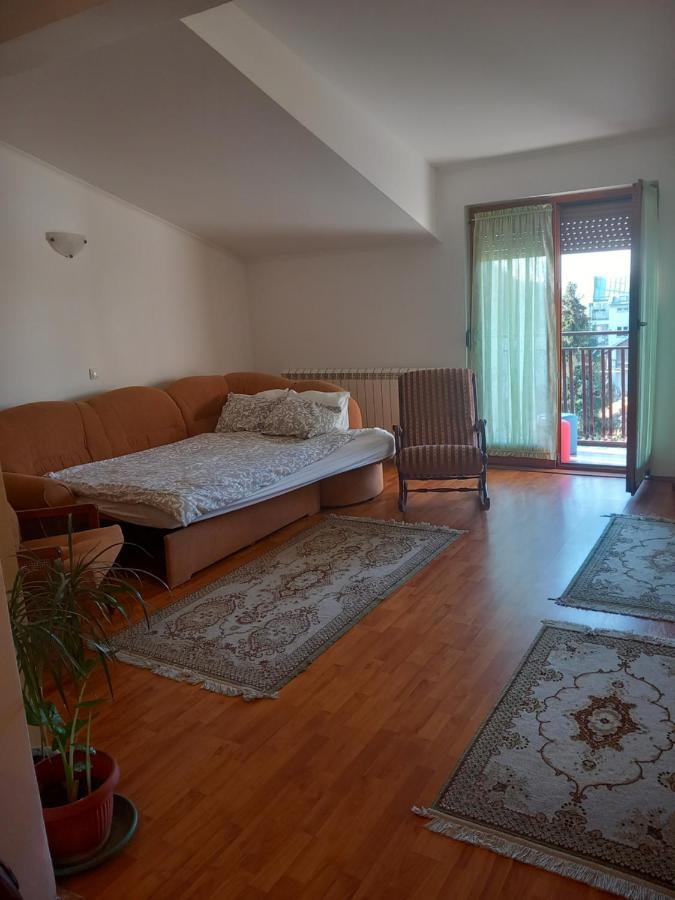 Cosy Rooftop Studio With Balcony Beograd Ngoại thất bức ảnh