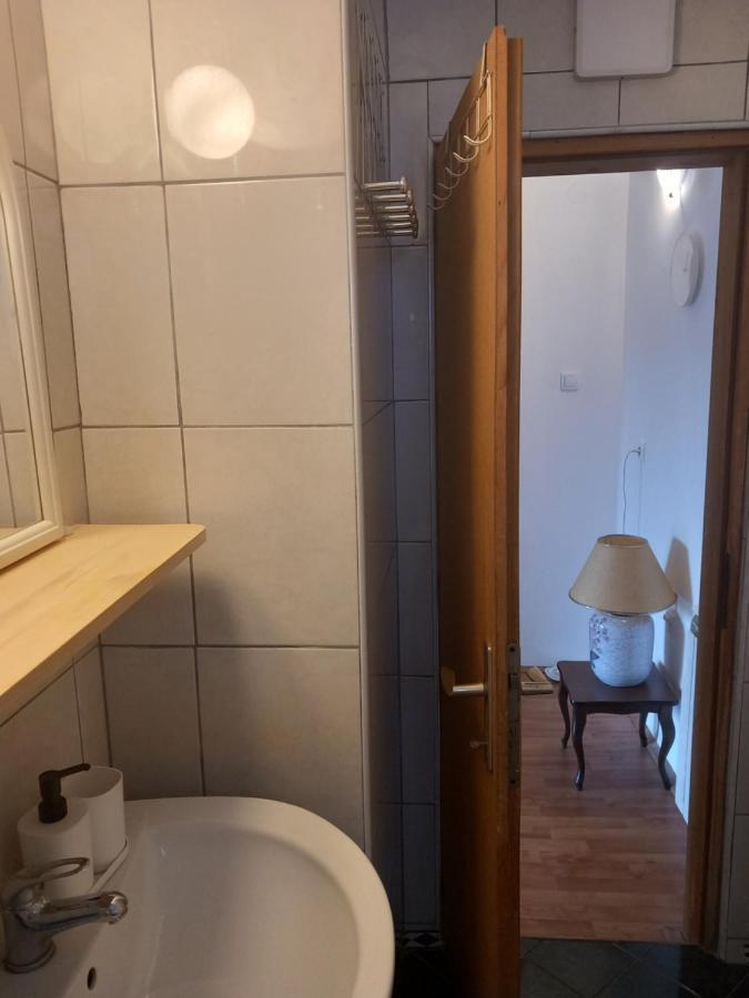 Cosy Rooftop Studio With Balcony Beograd Ngoại thất bức ảnh